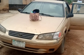Toyota Camry 2001 Gold
